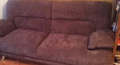 Замена обивки дивана на дому. Спортивная